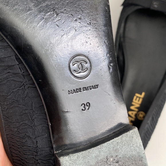 Chanel *Authentic* Interlocking CC Logo Black Crinkle Flats Size Euro 39 - Picture 13 of 14